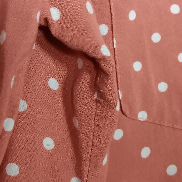 Fourteenth Place Button Down Shirt Size Medium Polka Dot Salmon Collared - Picture 4 of 7